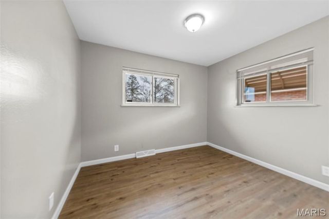 258 Palm Drive, Hazelwood, MO 63042