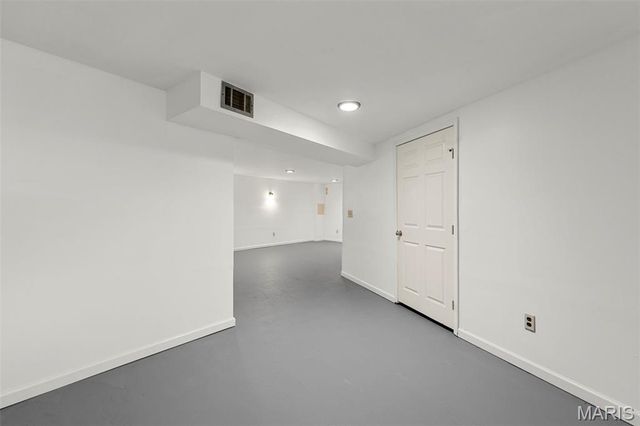 258 Palm Drive, Hazelwood, MO 63042