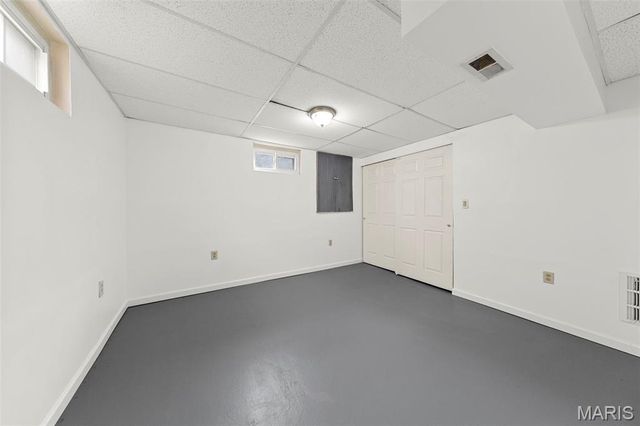 258 Palm Drive, Hazelwood, MO 63042