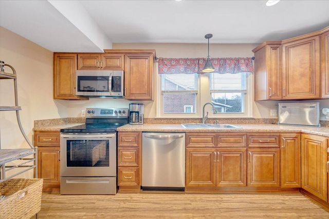 2721 Garden City BLVD, Roanoke, VA 24014