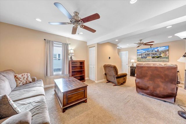 2721 Garden City BLVD, Roanoke, VA 24014