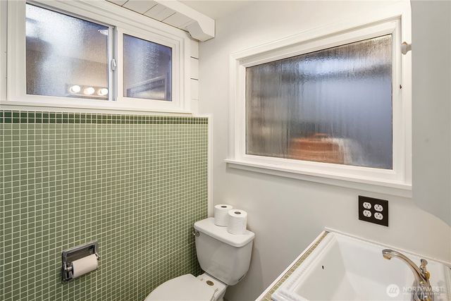 6026 2nd Avenue NW, Seattle, WA 98107