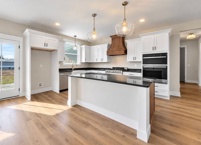 777 Rock Springs Rd, Castalian Springs, TN 37031