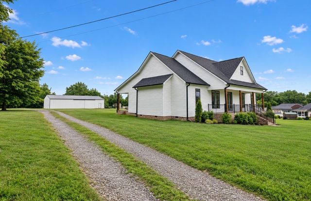 777 Rock Springs Rd, Castalian Springs, TN 37031