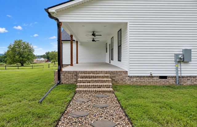 777 Rock Springs Rd, Castalian Springs, TN 37031