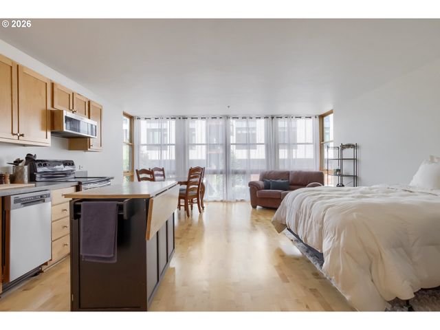 1134 Sw JEFFERSON St 204, Portland, OR 97201
