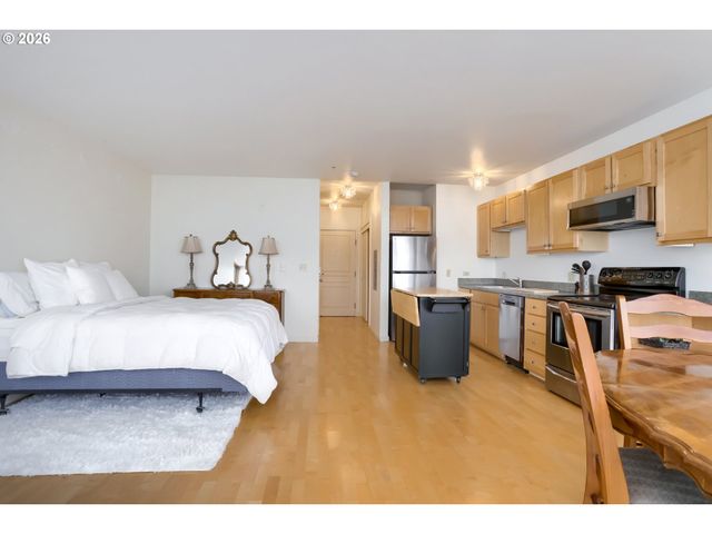 1134 Sw JEFFERSON St 204, Portland, OR 97201