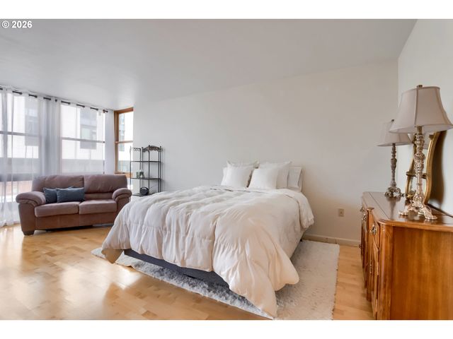 1134 Sw JEFFERSON St 204, Portland, OR 97201