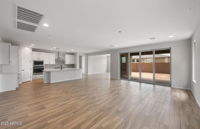 13757 W FOREST PLEASANT Place, Peoria, AZ 85383