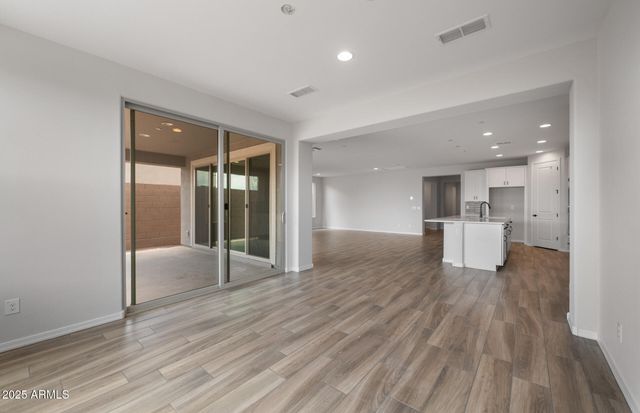 13757 W FOREST PLEASANT Place, Peoria, AZ 85383