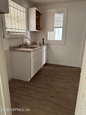 1651 W 34TH Street, Jacksonville, FL 32209