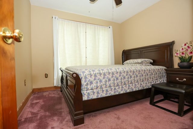 116 Pond St, Billerica, MA 01821