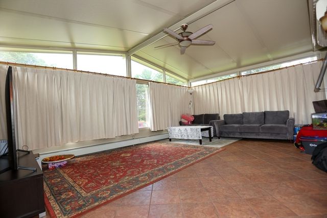 116 Pond St, Billerica, MA 01821