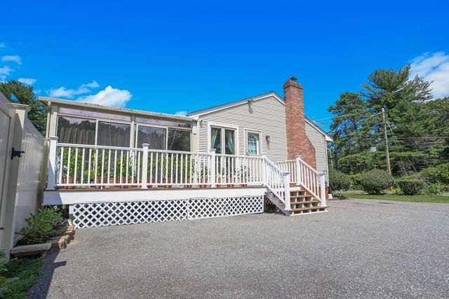 116 Pond St, Billerica, MA 01821