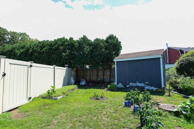 116 Pond St, Billerica, MA 01821