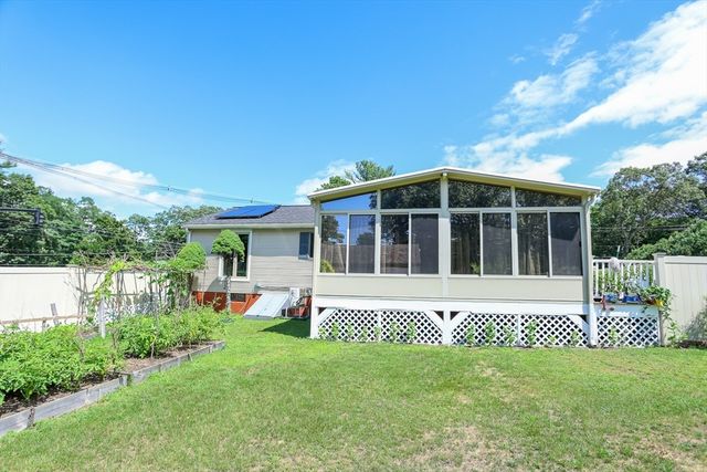 116 Pond St, Billerica, MA 01821