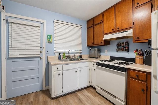 2956 Grandview Avenue NE, Atlanta, GA 30305