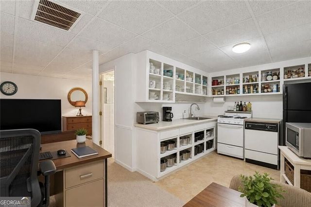 2956 Grandview Avenue NE, Atlanta, GA 30305