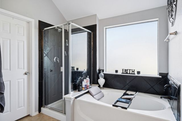 633 Daisy Drive, Desoto, TX 75115