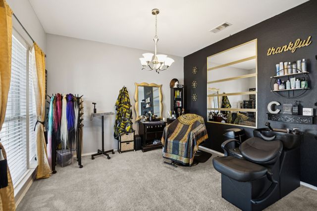 633 Daisy Drive, Desoto, TX 75115