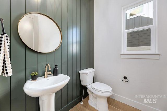 9121 W River Otter Dr, Boise, ID 83714