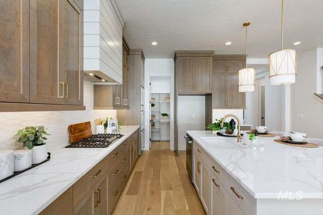 9121 W River Otter Dr, Boise, ID 83714