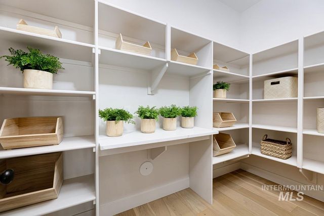 9121 W River Otter Dr, Boise, ID 83714