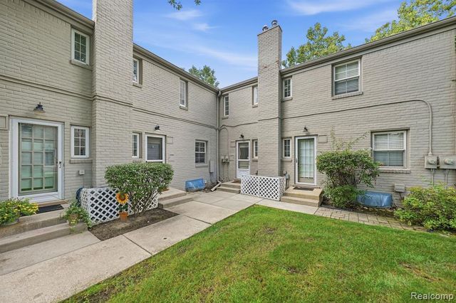 1684 Graefield Road 60, Birmingham, MI 48009