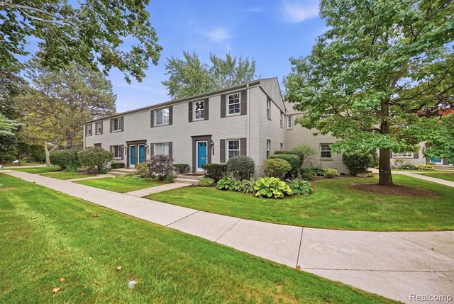 1684 Graefield Road 60, Birmingham, MI 48009
