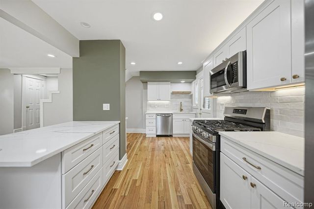 1684 Graefield Road 60, Birmingham, MI 48009