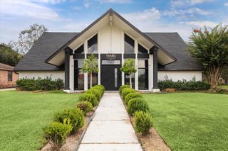 6243 S Braeswood Boulevard, Houston, TX 77096