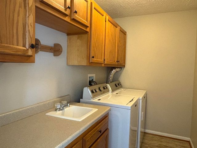 2666 Edenbridge Court, Burlington, KY 41005