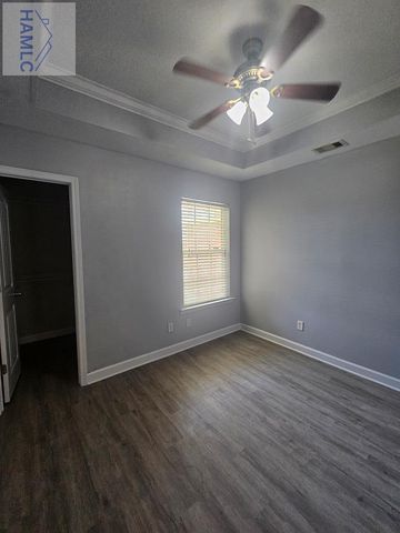 28 Jackson Avenue NE, Ludowici, GA 31316