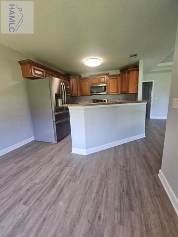 28 Jackson Avenue NE, Ludowici, GA 31316