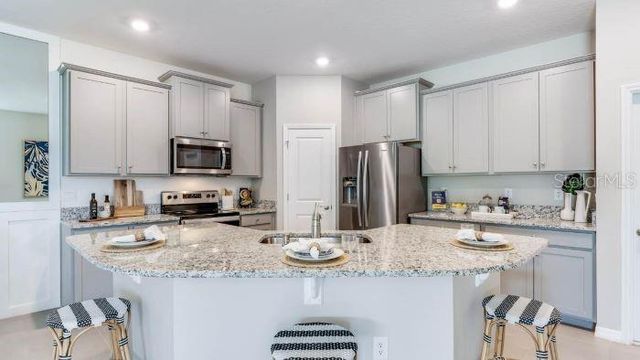 18122 CROPSIDE TRAIL, Lakewood Ranch, FL 34211