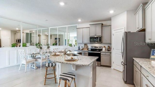 18122 CROPSIDE TRAIL, Lakewood Ranch, FL 34211