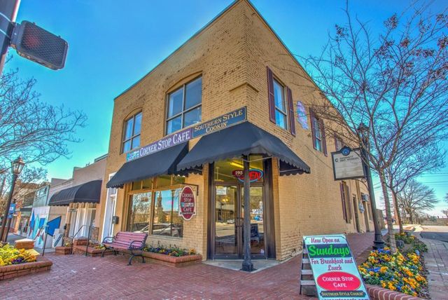 2404 Malster Lane, Lawrenceville, GA 30043