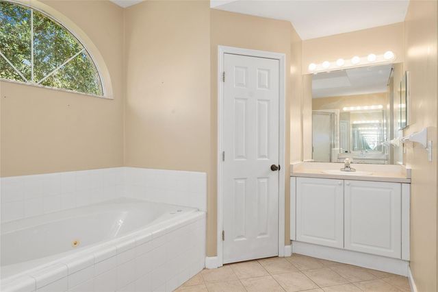 9009 NW 15TH LANE, Gainesville, FL 32606
