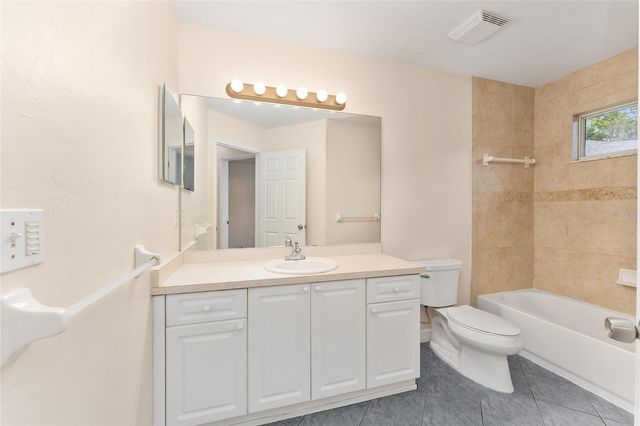 9009 NW 15TH LANE, Gainesville, FL 32606