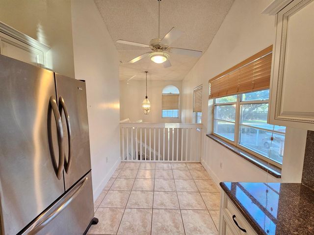 9637 Shadybrook Drive 201, Boynton Beach, FL 33437