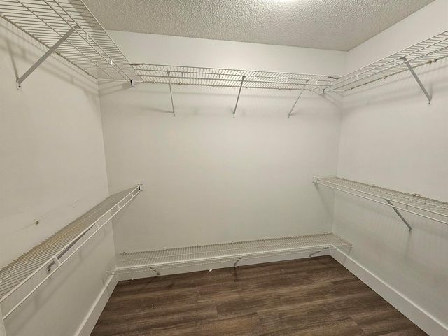 9637 Shadybrook Drive 201, Boynton Beach, FL 33437