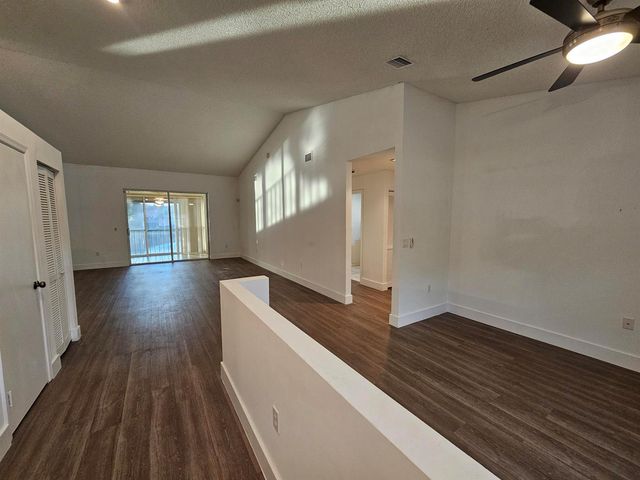 9637 Shadybrook Drive 201, Boynton Beach, FL 33437