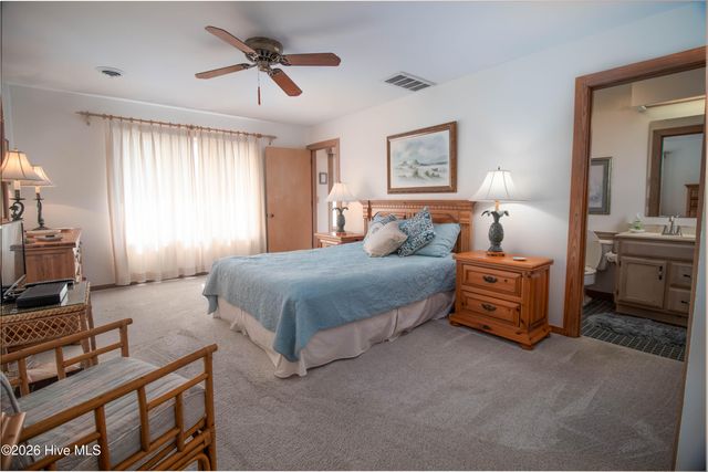 403 Beach Road N, Wilmington, NC 28411