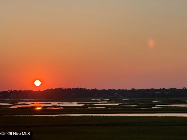 403 Beach Road N, Wilmington, NC 28411