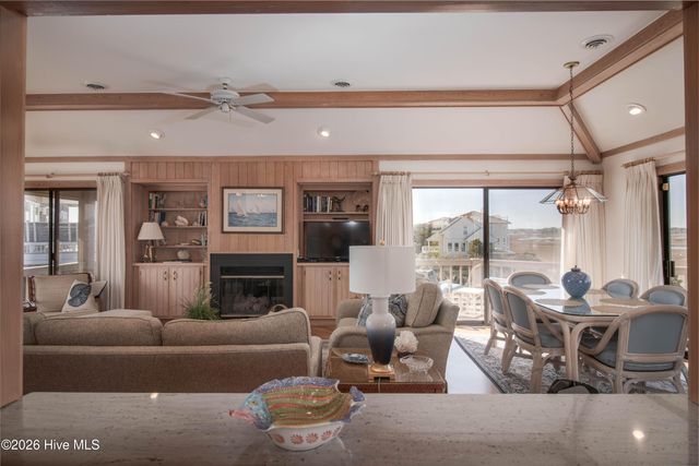 403 Beach Road N, Wilmington, NC 28411