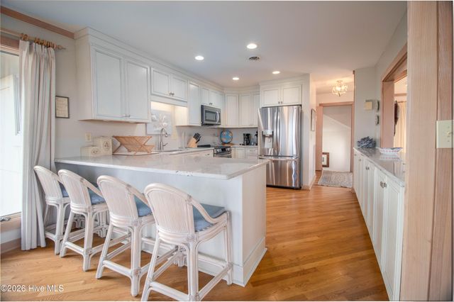 403 Beach Road N, Wilmington, NC 28411