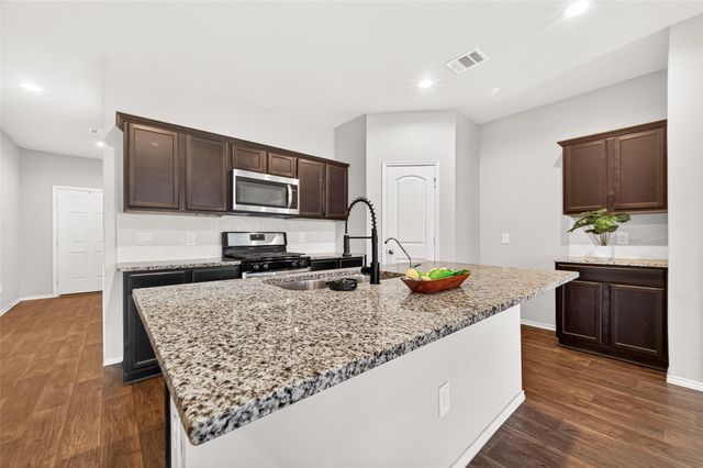 14616 Blackbrush Manor, Magnolia, TX 77354