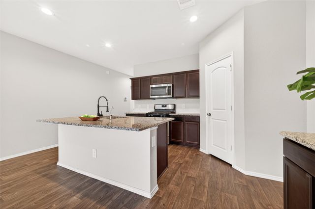 14616 Blackbrush Manor, Magnolia, TX 77354