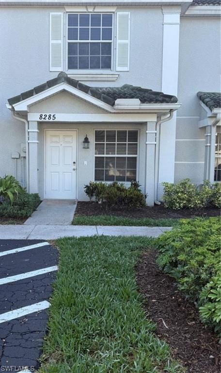 8285 Pacific Beach DR, Fort Myers, FL 33966