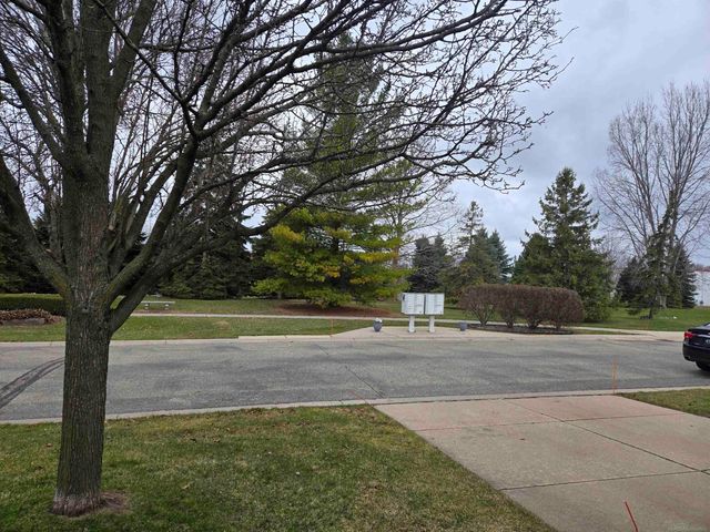 41088 Greenspire Street, Clinton Twp, MI 48038